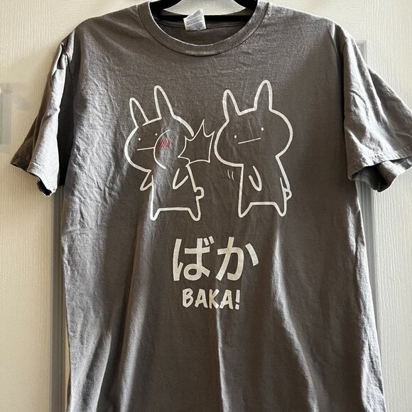 Baka! Japanese rabbit slaps another for anime and manga fan T-Shirt. Size M - Picture 1 of 4